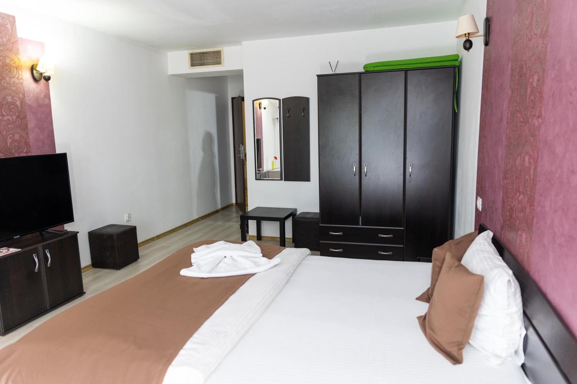 Hotel Rodiv Găeşti 외부 사진