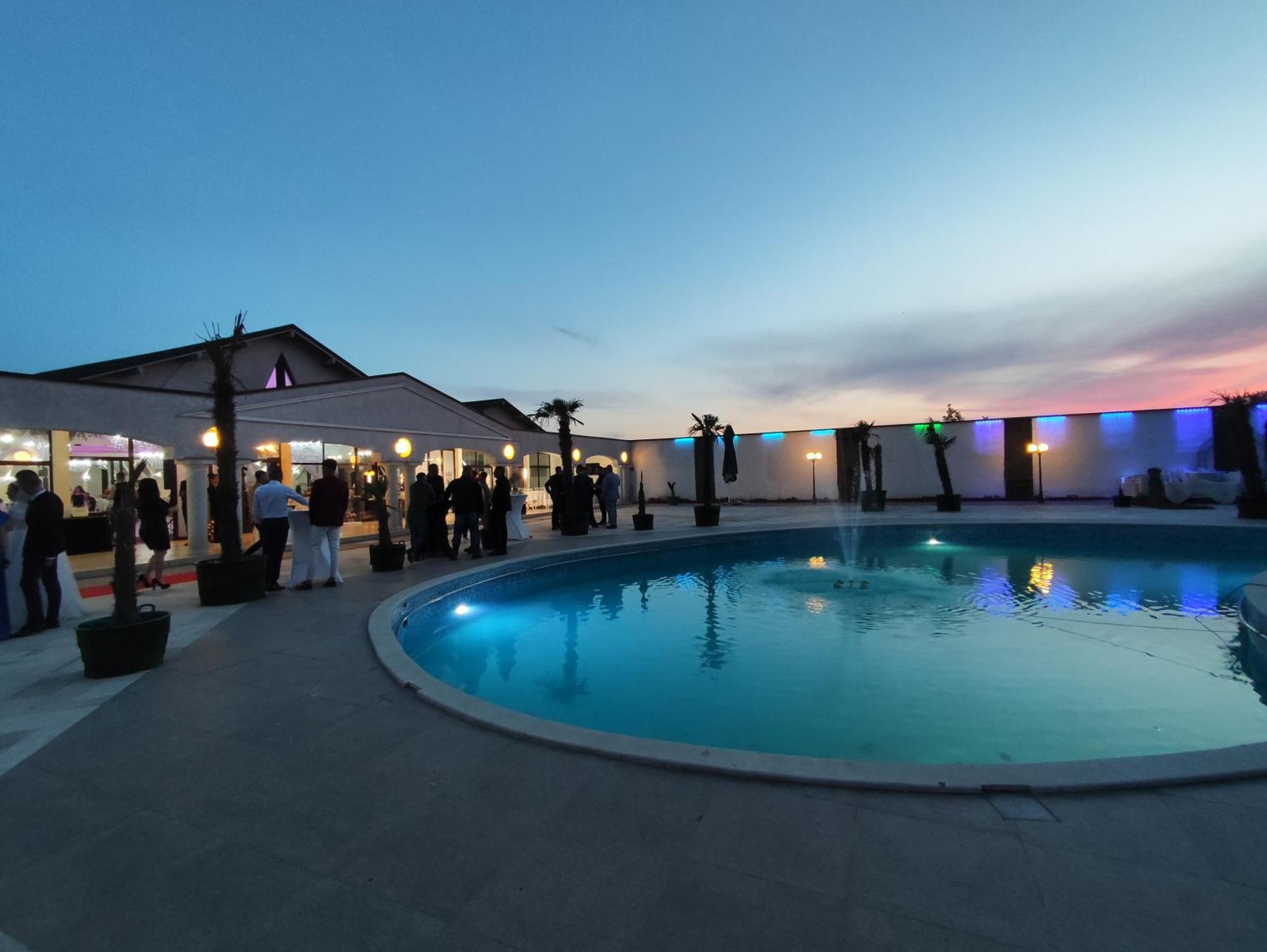 Hotel Rodiv Găeşti 외부 사진